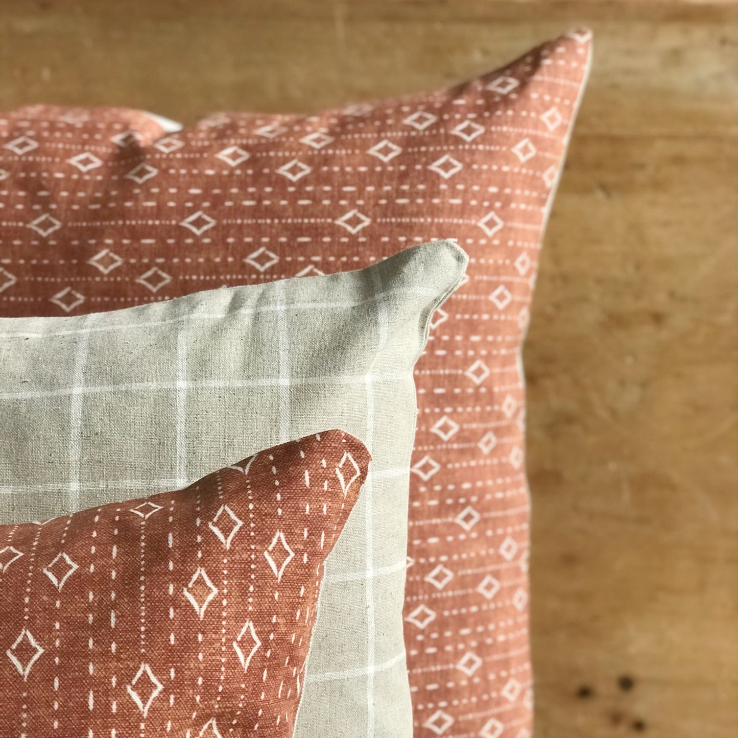 Point et Tiret 14x20 Cushion Cover